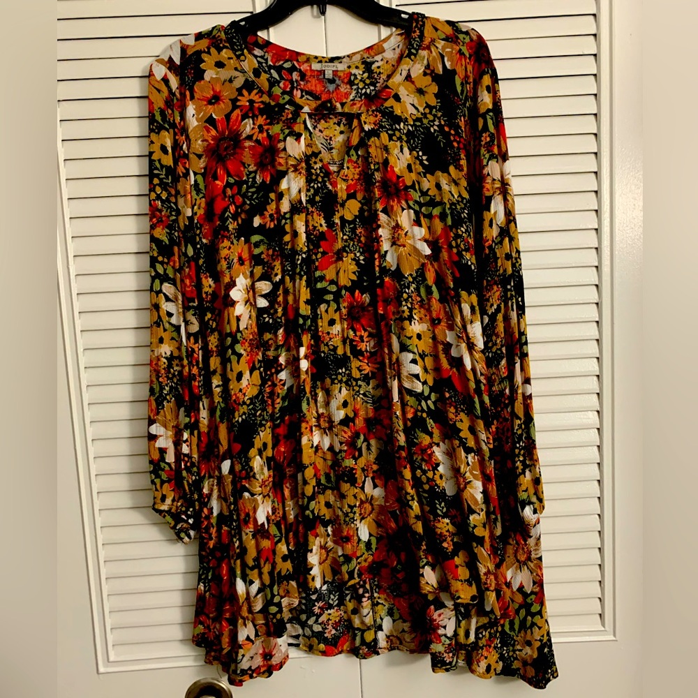 Floral tunic top